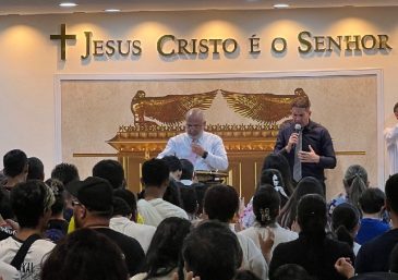 Bishop Renato Cardoso Leads Meeting in South Africa