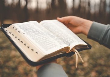 Point of Light Chain of Prayer: Protect Your Mind and Strengthen Your Faith