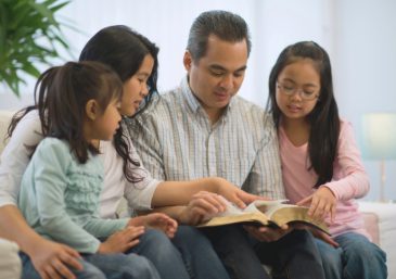 Spiritual Warfare: How to Recognize the Devil&rsquo;s Traps and Strengthen Your Faith