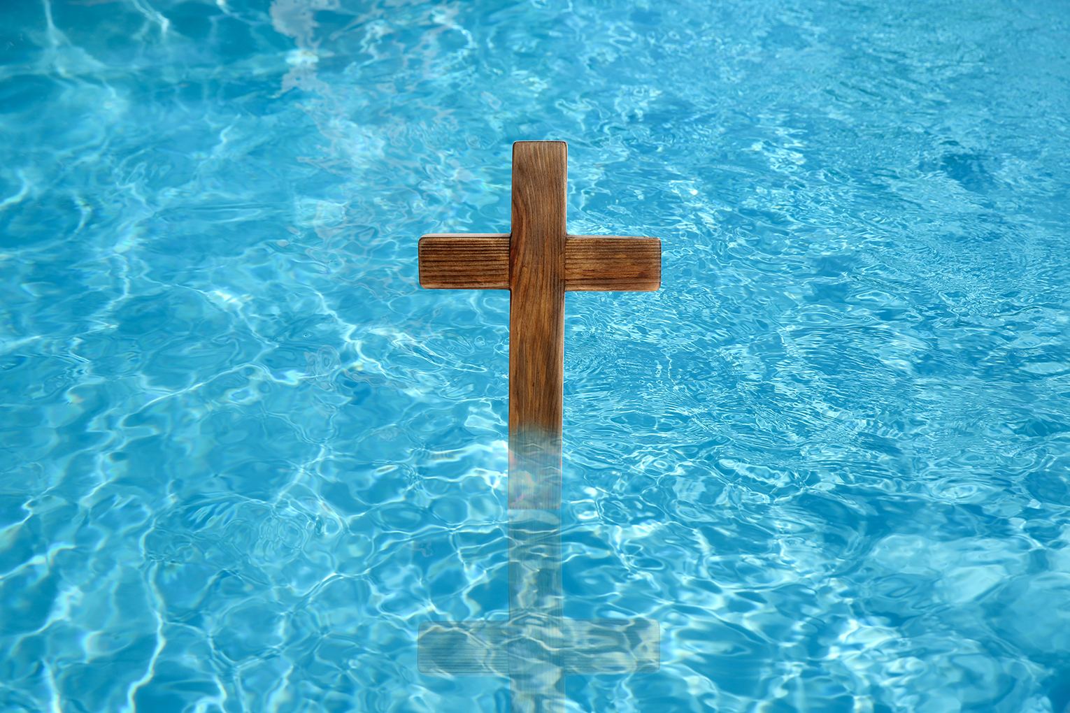 El bautismo en las aguas por inmersión