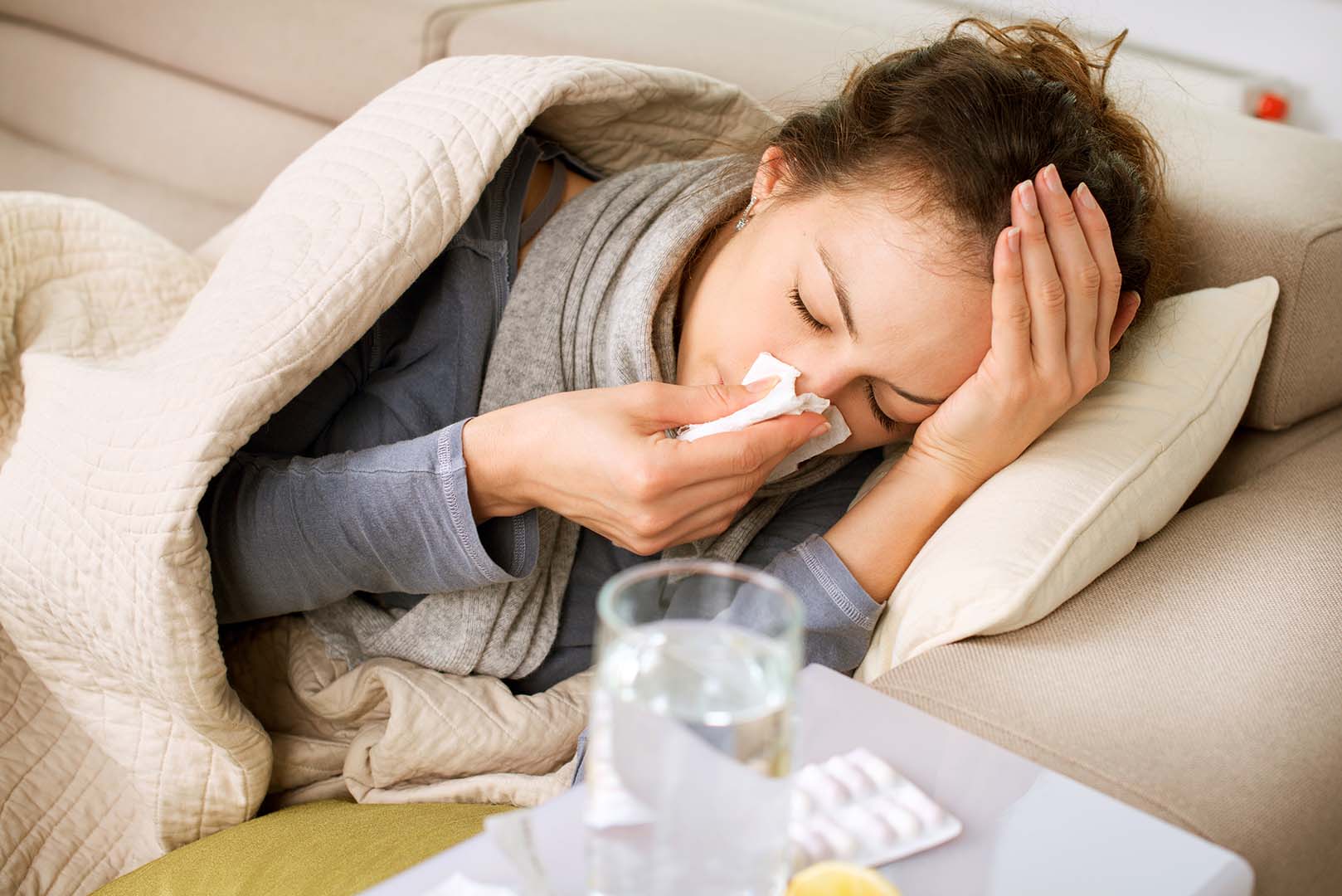 ¿Cómo saber si es un resfriado, gripe o covid? Los expertos explican las diferencias entre las enfermedades