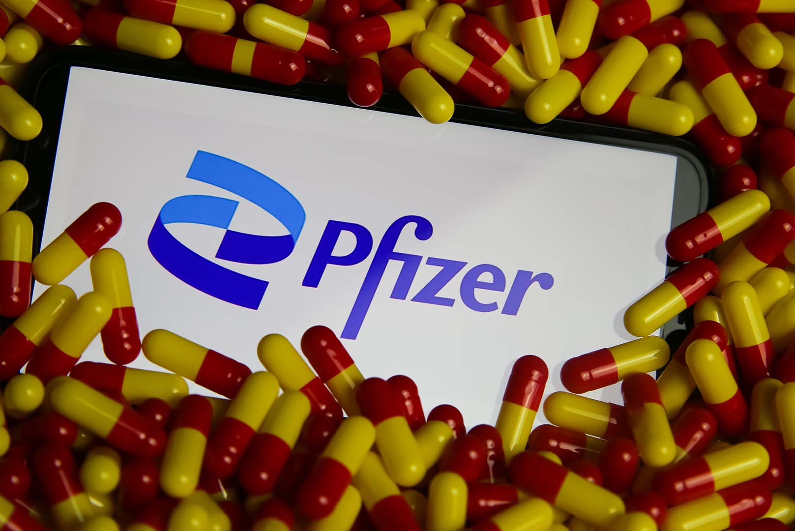 La FDA autoriza el primer tratamiento antiviral oral para el covid-19: Paxlovid de Pfizer