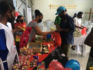Familias de Papúa Nueva Guinea, Oceanía, recibieron ayuda por parte del proyecto UniSocial