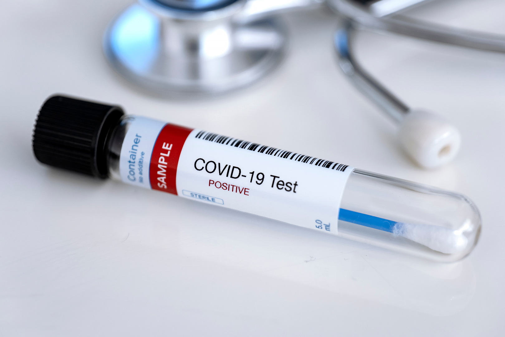 Aseguradoras cubrirán pruebas caseras de COVID-19 en Estados Unidos