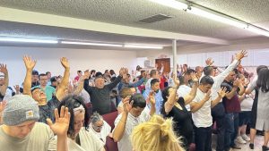 La Iglesia Universal del Reino de Dios ha llegado a Yakima para llevar la palabra de salvación a los residentes de esta ciudad.