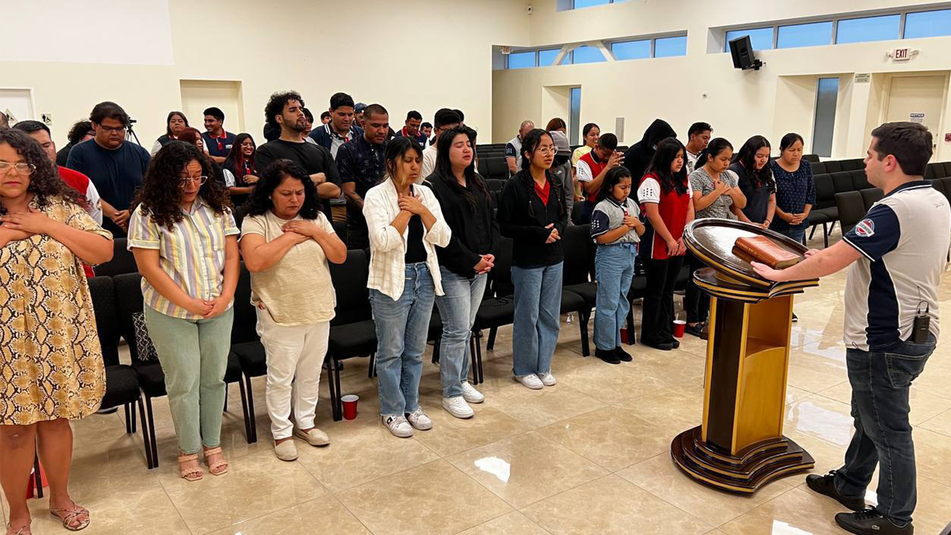 A cada reunión de “Algo Más” los jóvenes de YPG aprenden nuevas cosas