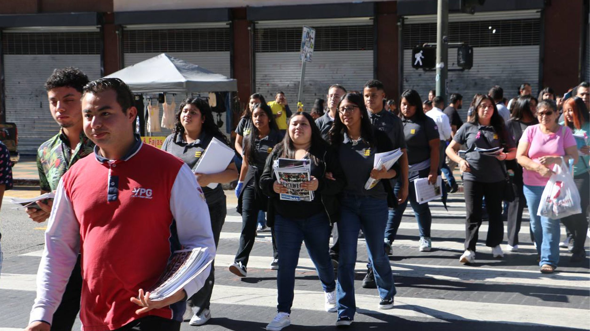 Limpiando las calles del centro de Los &Aacute;ngeles, California