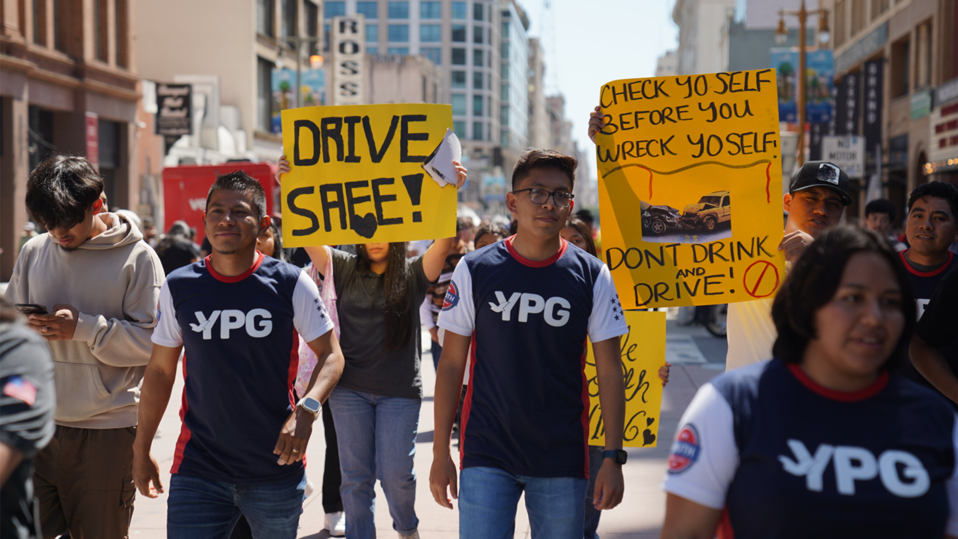 Los j&oacute;venes del proyecto &ldquo;HELP&rdquo; cumplieron su misi&oacute;n de llevar una palabra de aliento a las personas