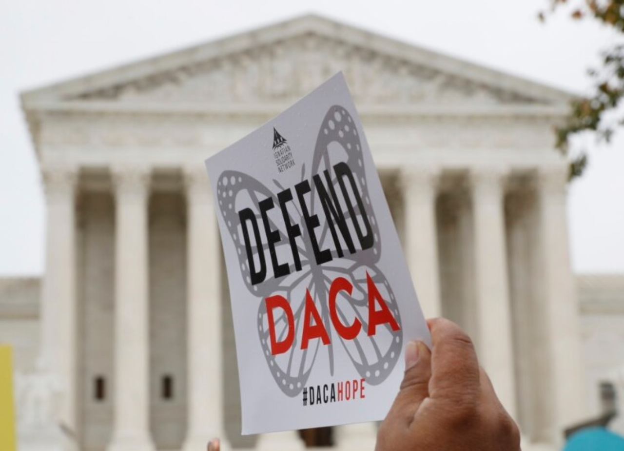 Tribunal federal decide que o programa DACA viola leis imigratórias