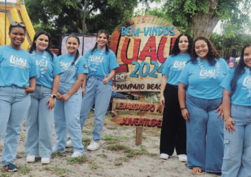 PEDALANDO PELA VIDA: Jovens pedalando por todo o país para conscientização sobre a vida.