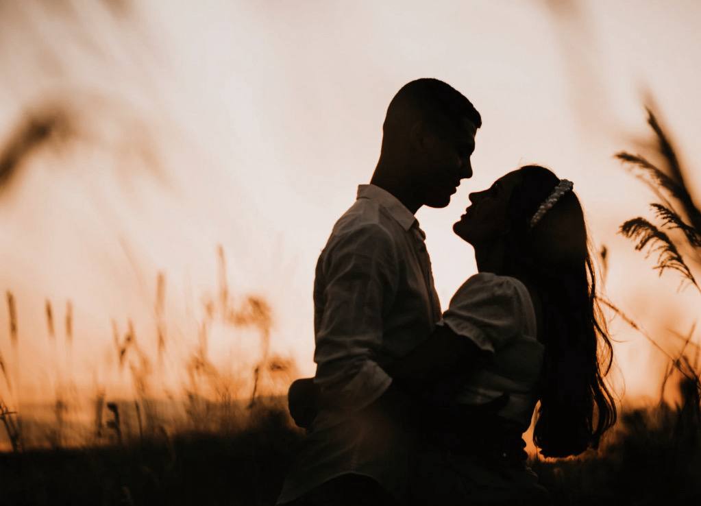 Quinta-Feira: Terapia do Amor