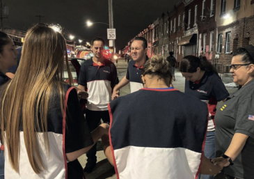 Voluntários da Universal auxiliam desabrigados pelo vulcão na Guatemala